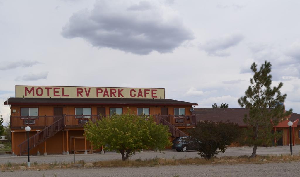 Wells Chinatown Motel Exterior foto